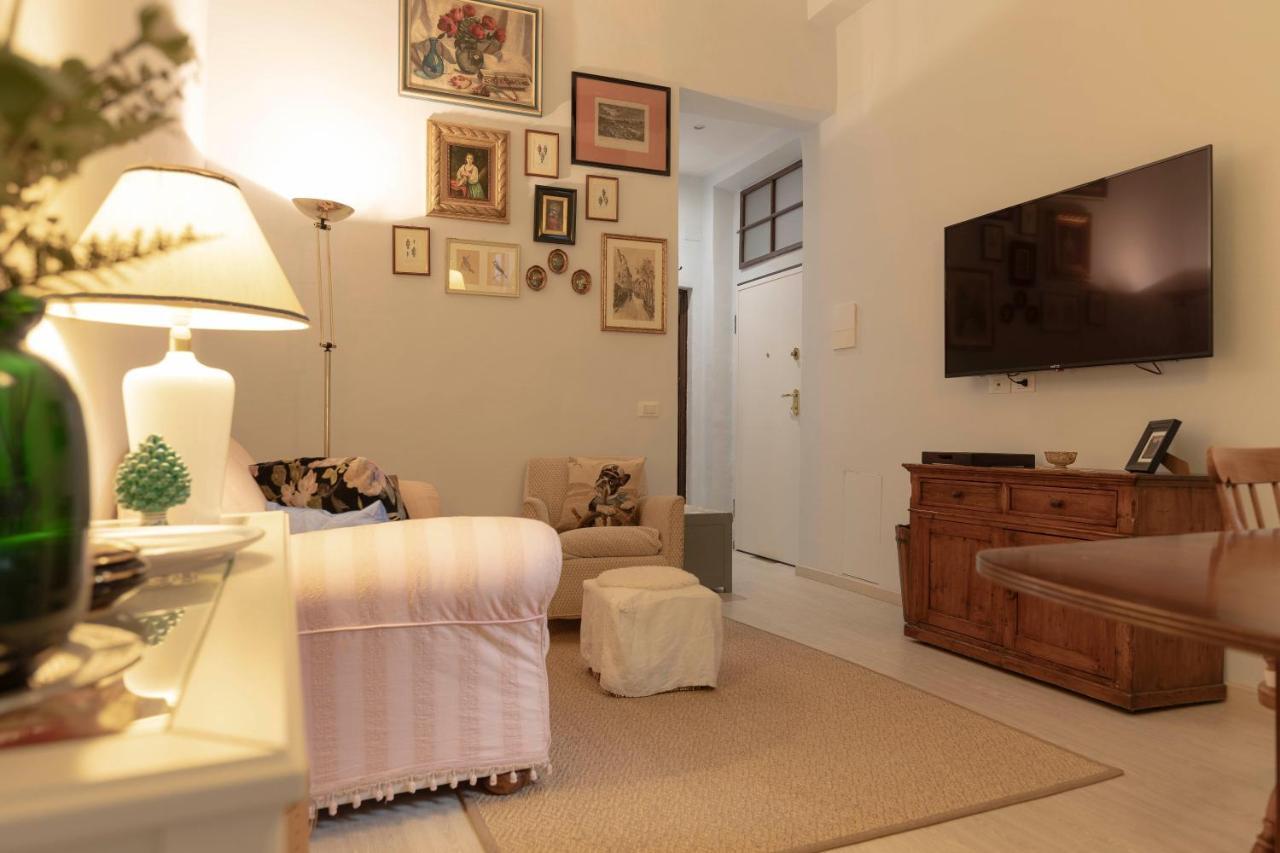 Capponi Deluxe Apartment ฟลอเรนซ์ ภายนอก รูปภาพ