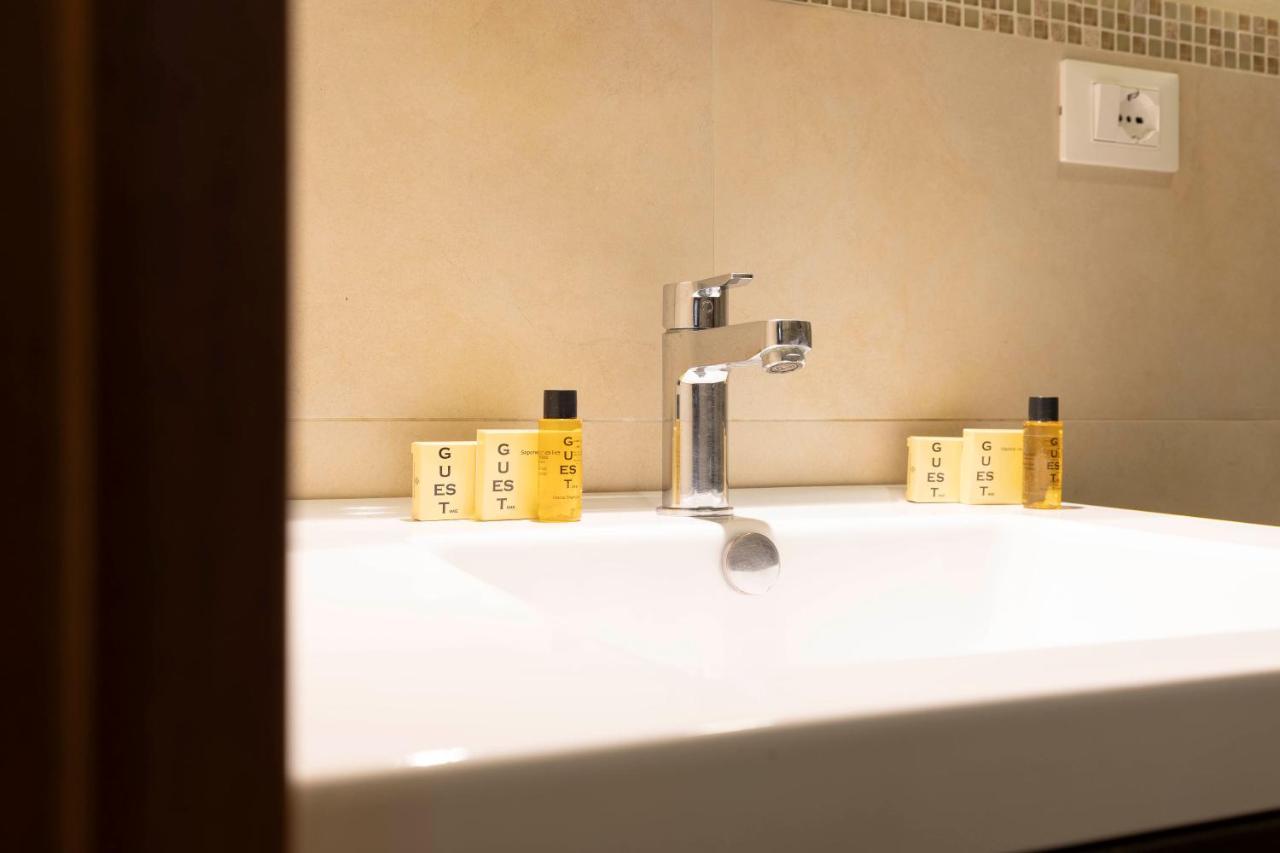 Capponi Deluxe Apartment ฟลอเรนซ์ ภายนอก รูปภาพ