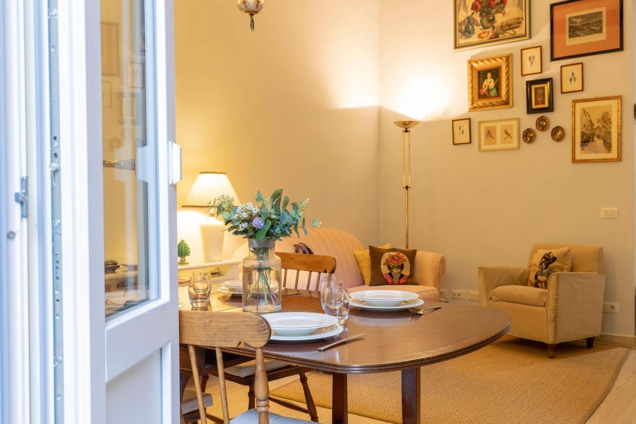 Capponi Deluxe Apartment ฟลอเรนซ์ ภายนอก รูปภาพ