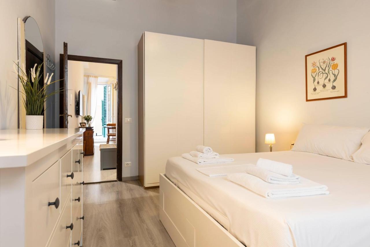 Capponi Deluxe Apartment ฟลอเรนซ์ ภายนอก รูปภาพ