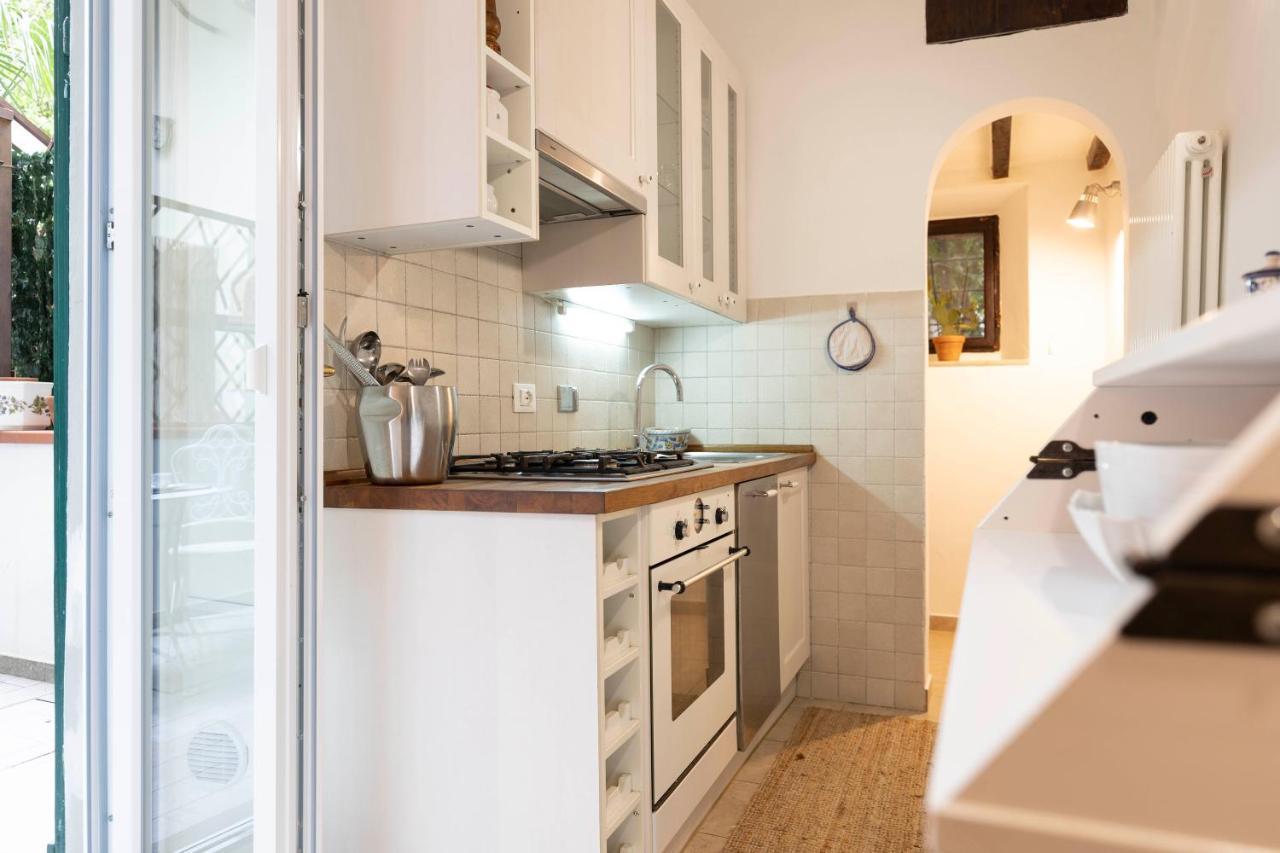 Capponi Deluxe Apartment ฟลอเรนซ์ ภายนอก รูปภาพ